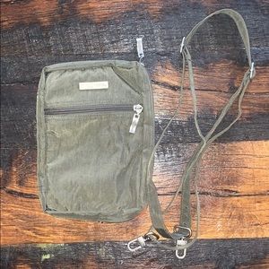 Baggallini Brook Cross body Bag